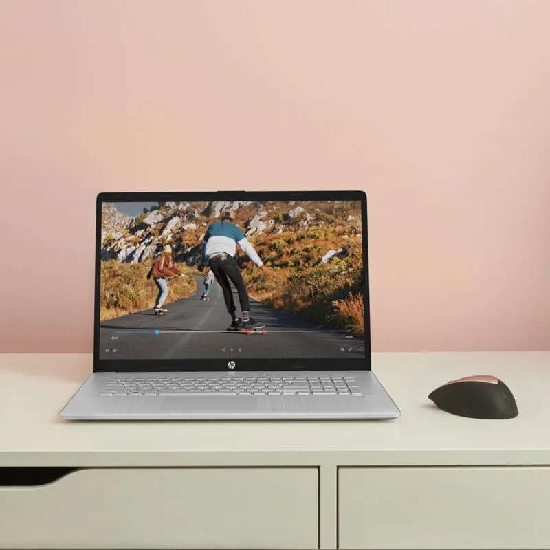 HP 17-CN2083D | i3-1215U | 17.3″ FHD | 8GB RAM | 256GB SSD | Intel UHD Graphics | Win 11 | Silver | 2Y