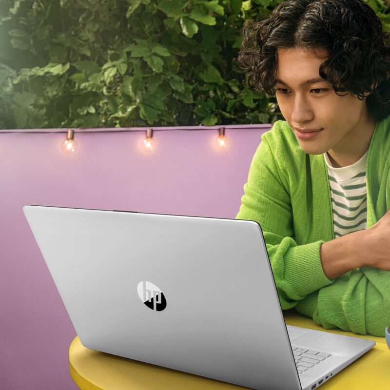 HP 17-cp2075nw | Ryzen 5 7520U | 17.3″ FHD IPS | 16GB DDR5 | 512GB SSD | Radeon Graphics | Win 11 | Natural Silver