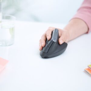 Mysz Logitech MX 910-005448 (optyczna; 4000 DPI; kolor czarny)