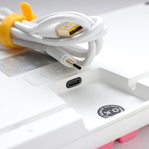 Ducky One 3 TKL klawiatura Gaming USB QWERTY Angielski Różowy