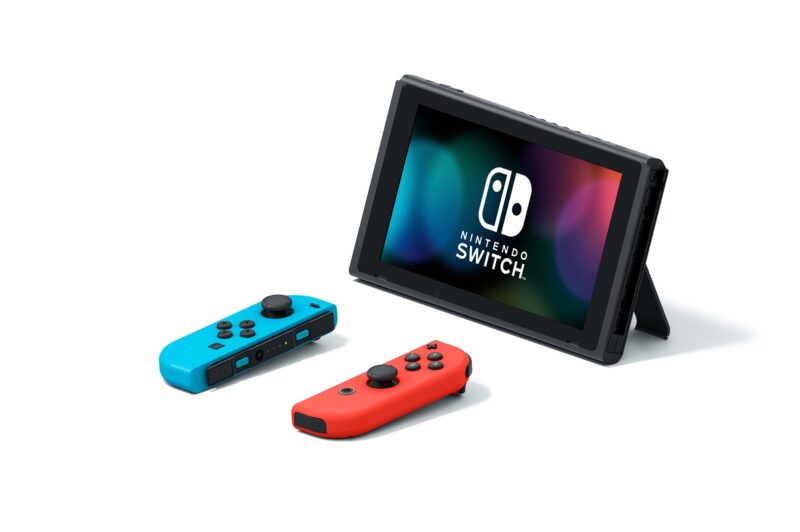 Nintendo Switch 32 GB | Konsola przenośna do gier | Wi-Fi | Szaro-Czerwono-Niebieska