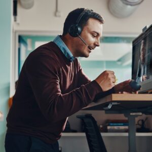 POLY Zestaw słuchawkowy Voyager Focus 2 USB-A