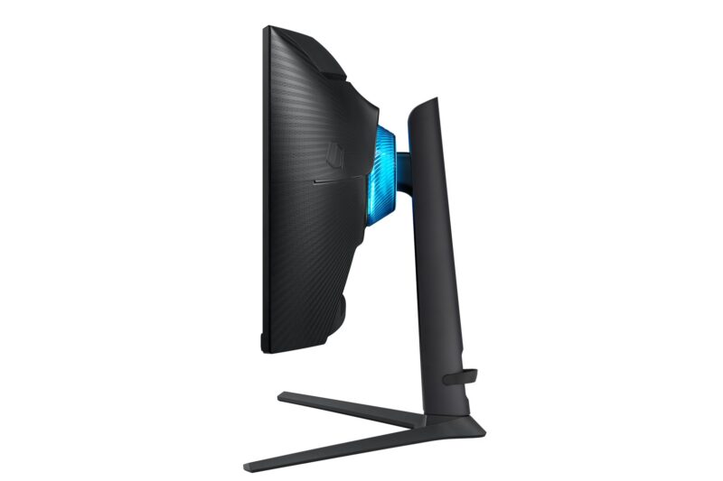 Samsung Odyssey G6 | 27″ QHD 240 Hz | 1 ms Gaming IPS