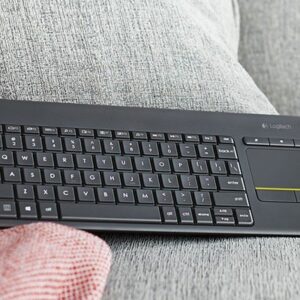 Klawiatura Logitech K400 920-007145 (USB 2.0; kolor czarny