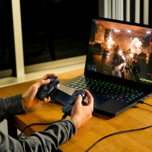 Kontroler do gier Razer Kishi V2 USB-C - dla iPhone'a i Androida