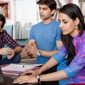 HP EliteBook 650 G10 i7-1370P 15.6"FHD IPS 250nits AG 16GB SSD512 51Wh Iris Xe W11Pro Pike Silver