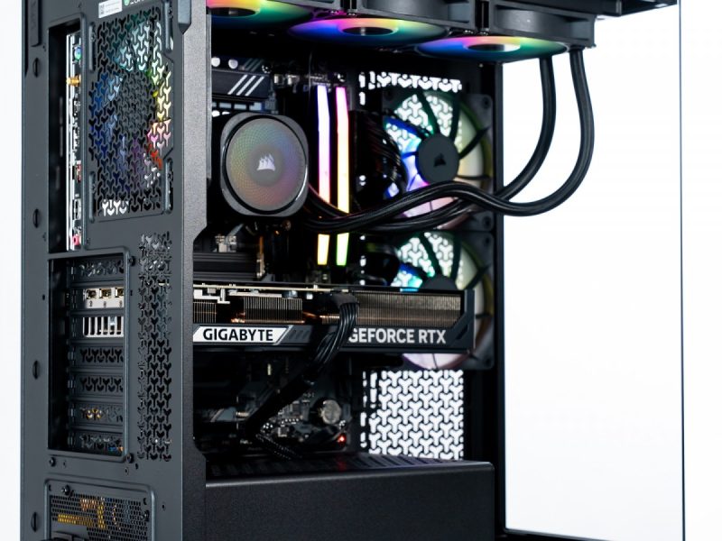 Komputer E-Sport GB760T-CR17 i7-14700F/32GB/2TB/RTX 5070 OC 12GB/W11H