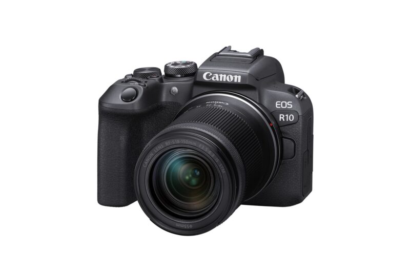 Canon EOS R10 | 24.2 MP | 4K UHD + RF-S 18-150mm IS STM