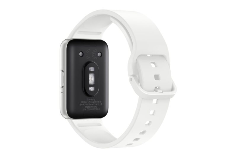 zdjecie-1755675076.jpg Samsung Galaxy Fit 3 | Opaska sportowa | Silver | AMOLED 1.6″
