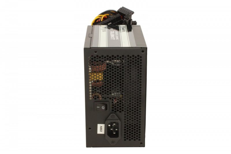 0022ac7dc22f6b8106a60e45fbcfdb93.jpg GPS-700A8 700W ATX-12V,12cm, active PFC