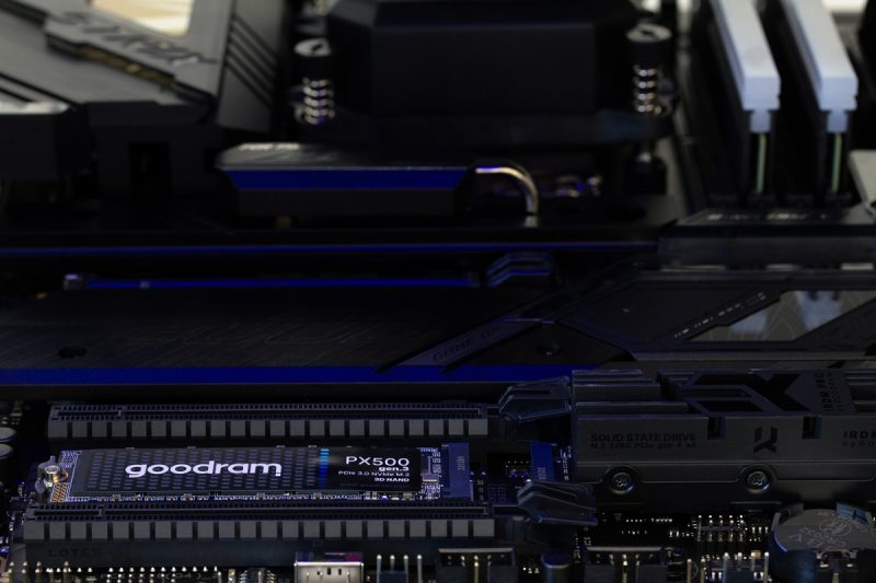 298f04f534f9d1c73980c39aebe94e1b.jpg Dysk SSD PX500-G3 1TB M.2 PCIe 3x4 NVMe 2280 3300/2700