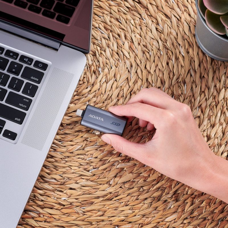 9fc4eca00e2614e4f32dd8b50c03075c.jpg Dysk zewnętrzny SSD SC750 2000G USB3.2C 1050/1000 MB/s