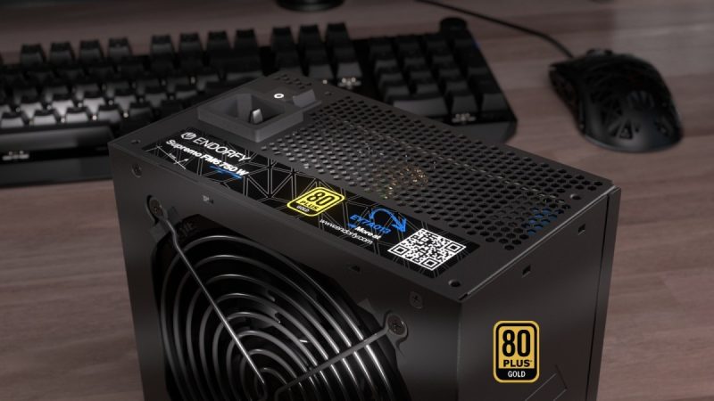 fa19ab0023a280a3177a400c41345ce0.jpg Zasilacz Supremo FM6 Gold 750W EY7A013