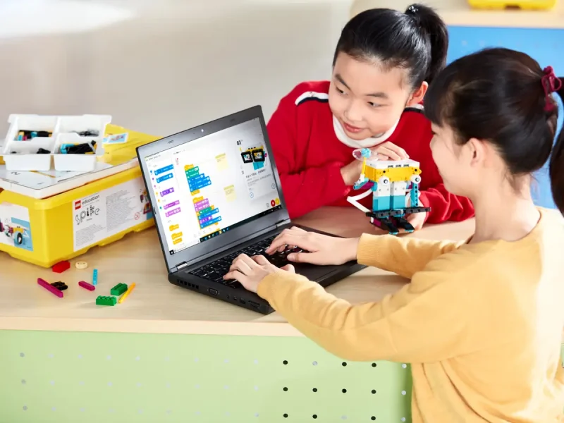 45678_alt13 LEGO® Education SPIKE™ Prime Set