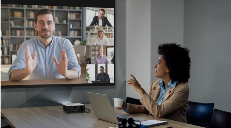 Projektor ML1050STi WXGA